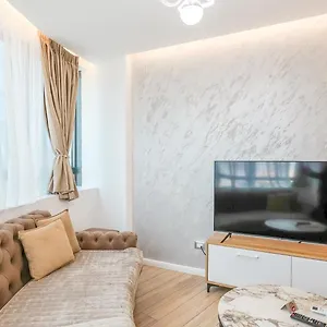Premium In The Center Appartamento Tirana